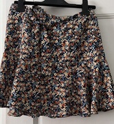 Spódniczka spódnica kwiatki łączka House S