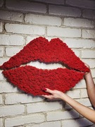 Usta dekoracyjne z mchu chrobotka. Mech fiński. Prezent. Obraz z mchu .