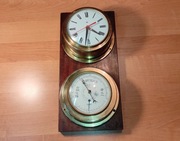 Stary barometr z termometrem i z zegar w stylu marynistycznym