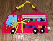 Zabawka sensoryczna, manipulacyjna, samochód, straż pożarna, filc