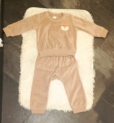 Brązowy dres niemowlęcy 86 cm