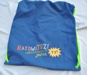 niebieski worek plecak na kapcie bieliznę na wf