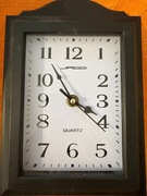 Zegar ścienny na baterię