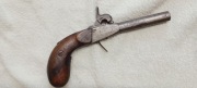 PISTOLET CZARNOPROCHOWY.  PODRÓŻNY.  XIX w.  oryginał.    3-7