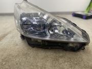 Lampa prawa Toyota Prius plus 12-