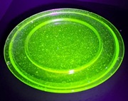 Szkło uranowe talerzyk / podstawka,  dost. 3 szt.