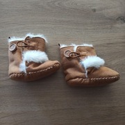 Jak nowe raz założone niemowlęce buty emu 0-6mies