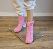 Ręcznie robione szydełkowe skarpety – różowe – rozmiar 37–39