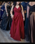 Suknia studniówkowa