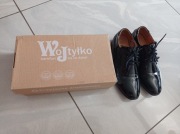 Pantofle komunia chłopiec czarne r. 34