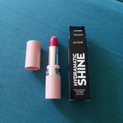 Avon Hydramatic Shine Carmine lśniąca szminka z kwasem hialuronowym