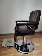 Fotel barberski PYALA – hydrauliczny, solidny, używany