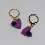 Kolczyki ręcznie robione serca z różą fioletowe 