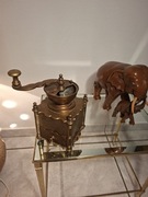 ,,,,,Stary Młynek mosiężny do mielenia antyczek """