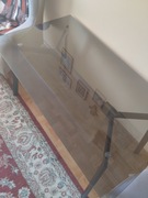 Stół ze szklanym blatem 