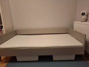 Sprzedam łóżko Bellamy z materacem stan idealny