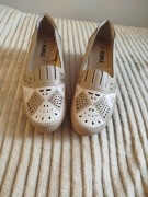 Damskie mokasyny piankowe marki Minke