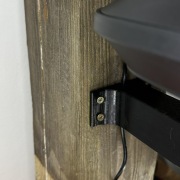 Uchwyt naścienny na do anteny RTK robota koszącego Sunseeker X3/X5/X7