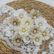 Kwiaty z tkaniny ręcznie robione A20