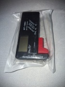 Tester baterii i akumulatorków ze wskaźnikiem pojemności na LCD. Nowy 