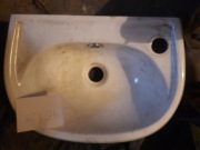 Umywalka z otworem na armaturę 28 cm 40 cm