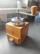 Młynek do kawy Bielsko PRL lata 70-te sprawny 