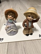 TAIWAN figurki chłopiec dziewczynka ?porcelana?