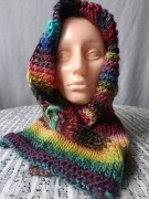 Czapka kaptur w kolorach tęczy 