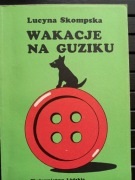 Wakacje na guziku - Lucyna Skompska