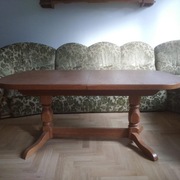 Elegancki stolik kawowy z mozliwoscia wydluzenia i podwyzszenia