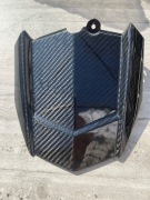 błotnik "hugger" wykonany z włókna węglowego dla motocykla Yamaha MT-09