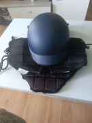 Kask i kamizelka do jazdy konnej dla dziecka 