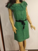 Zielona sukienka z Tencelu z koronkowym wykończeniem uniwersalna S/L |