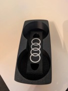 Uchwyt na kubki Audi A4 B6 cupholder z ukrytym schowkiem na monety