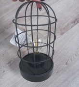 Lampa stołowa nową 