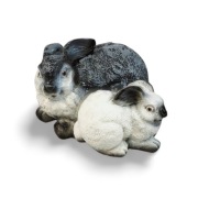 Figura dekoracja Dwa Leżące Zajączki