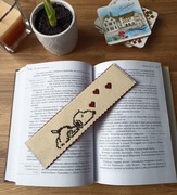 Zakładka do książki z haftem krzyżykowym 