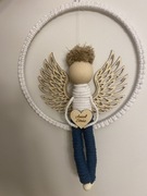 Duży aniołek na obręczy