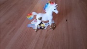 Tęczowy jednorożec źrebię 70727 figurka