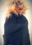 Czapka z dużym pomponem długi włos kolor lis