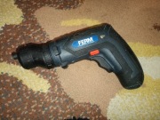 dwa wkrętaki 5-woltowe