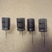Kondensator elektrolityczny 6,8uF 400V Low ESR Sanyo 105 