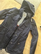 Kurtka granatowa w bardzo dobrym stanie 