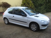 Peugeot 206, biały, 1868 cm3, olej napędowy, sprawny
