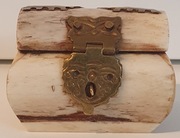 Pojemnik na biżuterie z kości