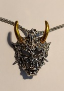 Wisiorek maska demona Oni.