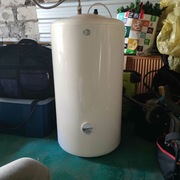 Elektryczny boiler 80l