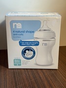 Zestaw 4 butelek antykolkowych o pojemności 250 ml każda.