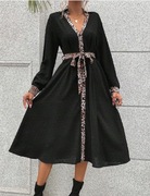 Sukienka z elementami w panterkę 