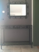 Konsola metalowa z lustrem. Stan bardzo dobry